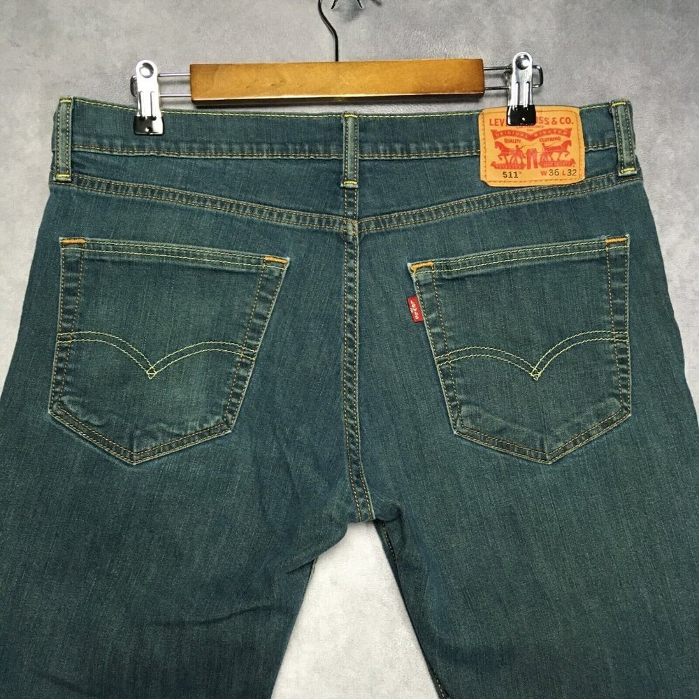 Levis Mens 511 Slim Fit Blue Jeans size 36x32 (34x30 actual) Stretch Denim Pants